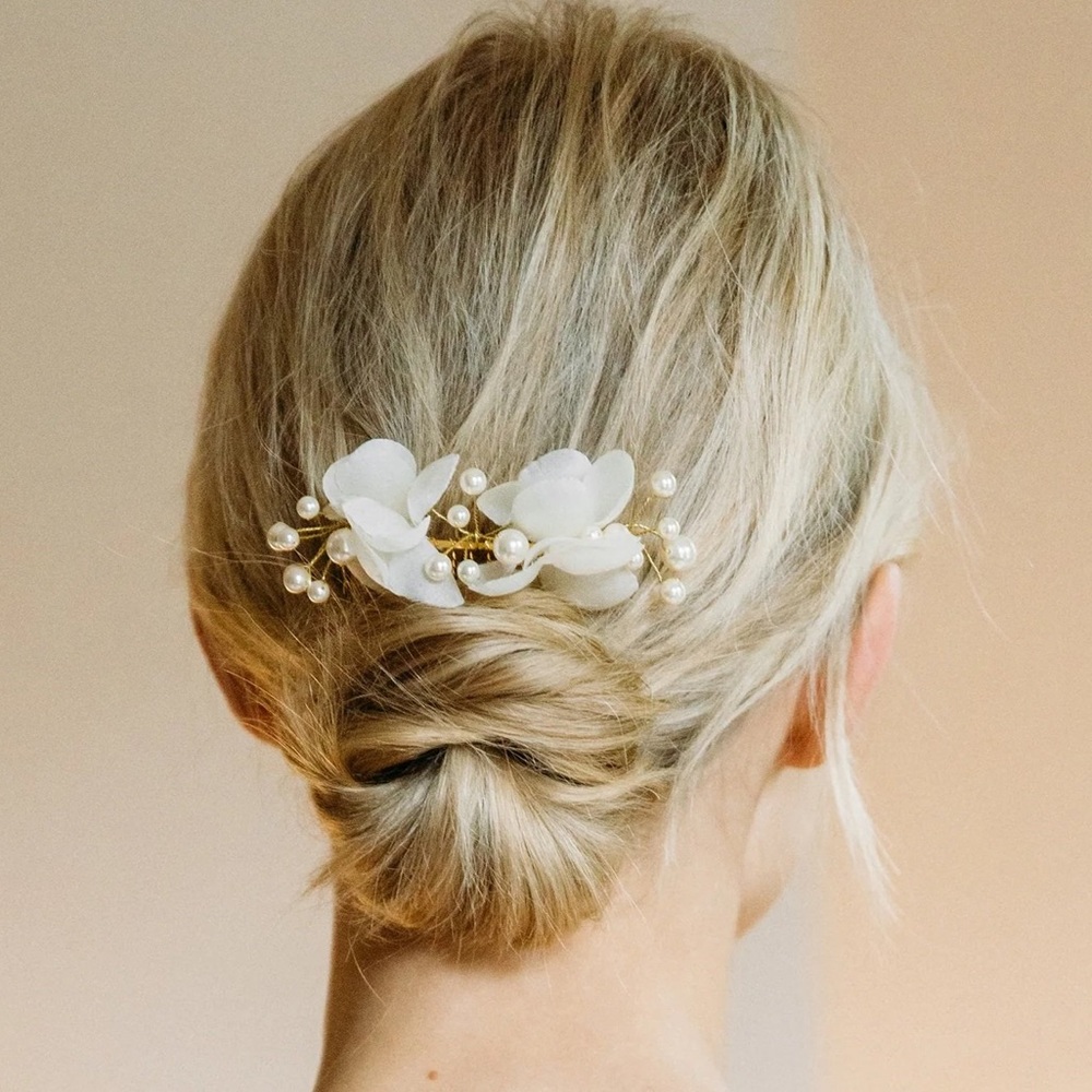 Jennifer Behr Primavera silk & Swarovski comb